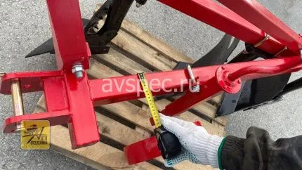 Плуг корпусный 1l-330